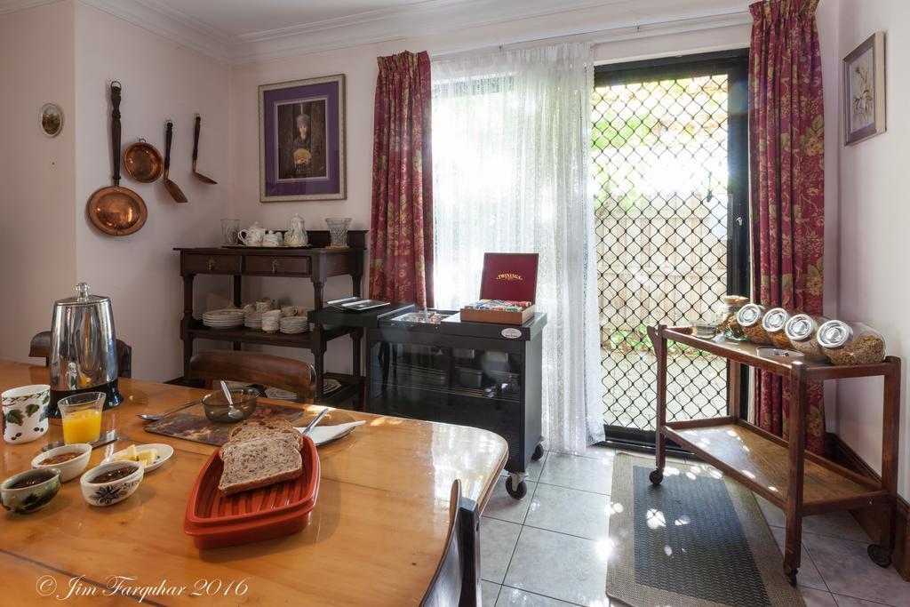 Aarn House B&B Airport Accommodation Perth Exterior foto